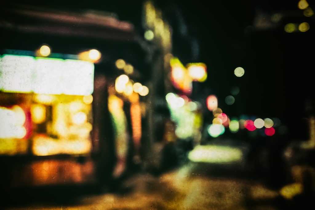 ネオン街の風景